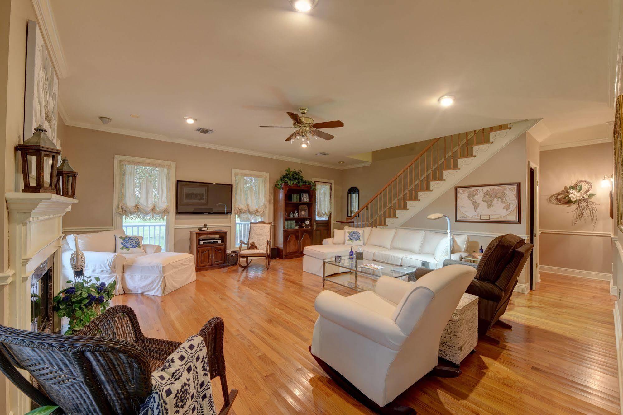 A Chateau On The Bayou Bed & Breakfast Raceland Exterior photo
